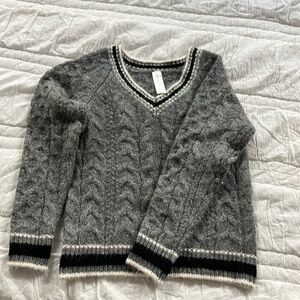Girls V-neck Sweater